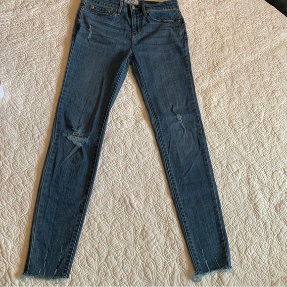 Denizen skinny distressed,fringe hem ankle jeans - Picture 1 of 9